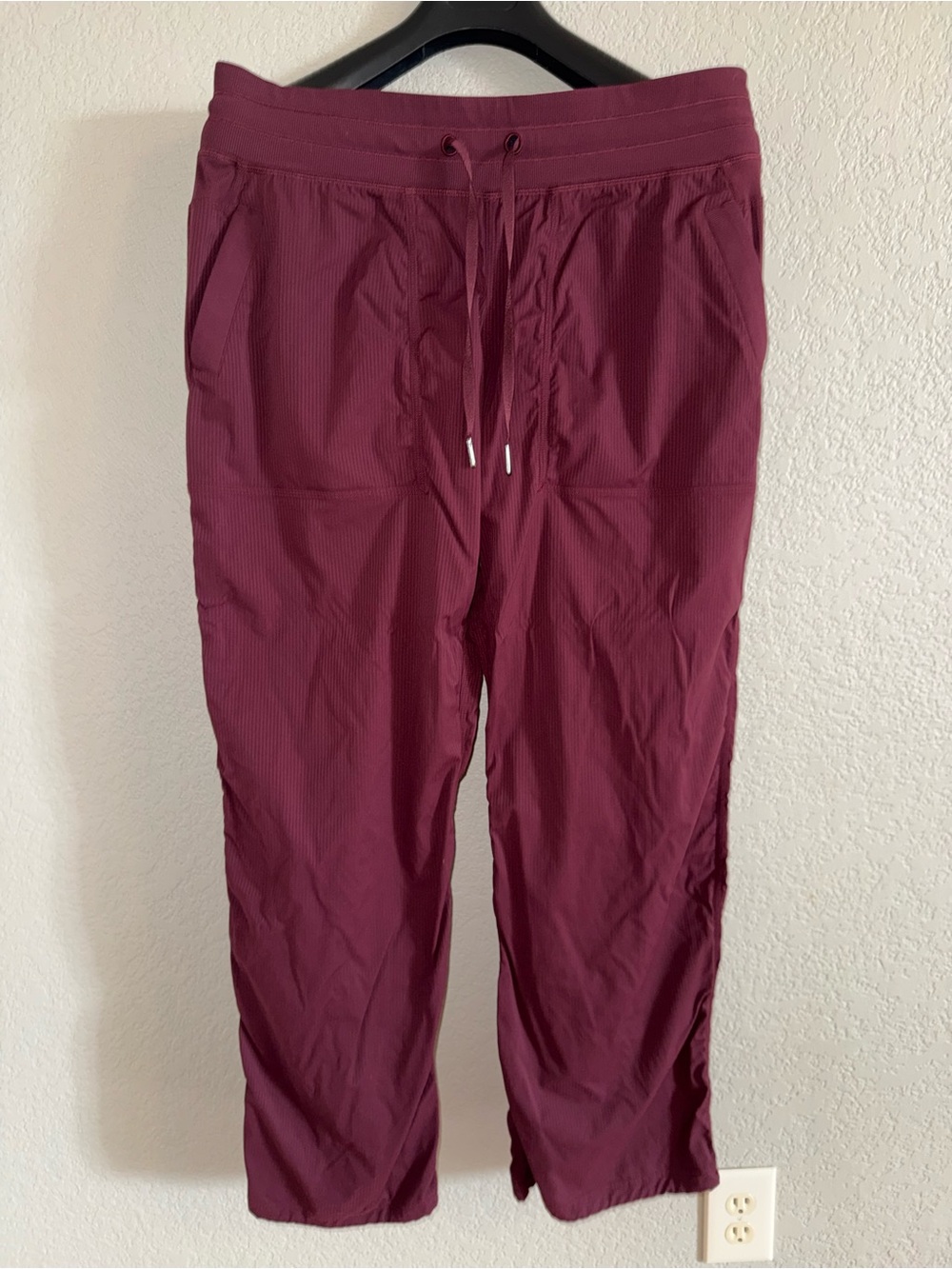 Lululemon Dance Studio Pants Mid-Rise - Size 14 - Garnet